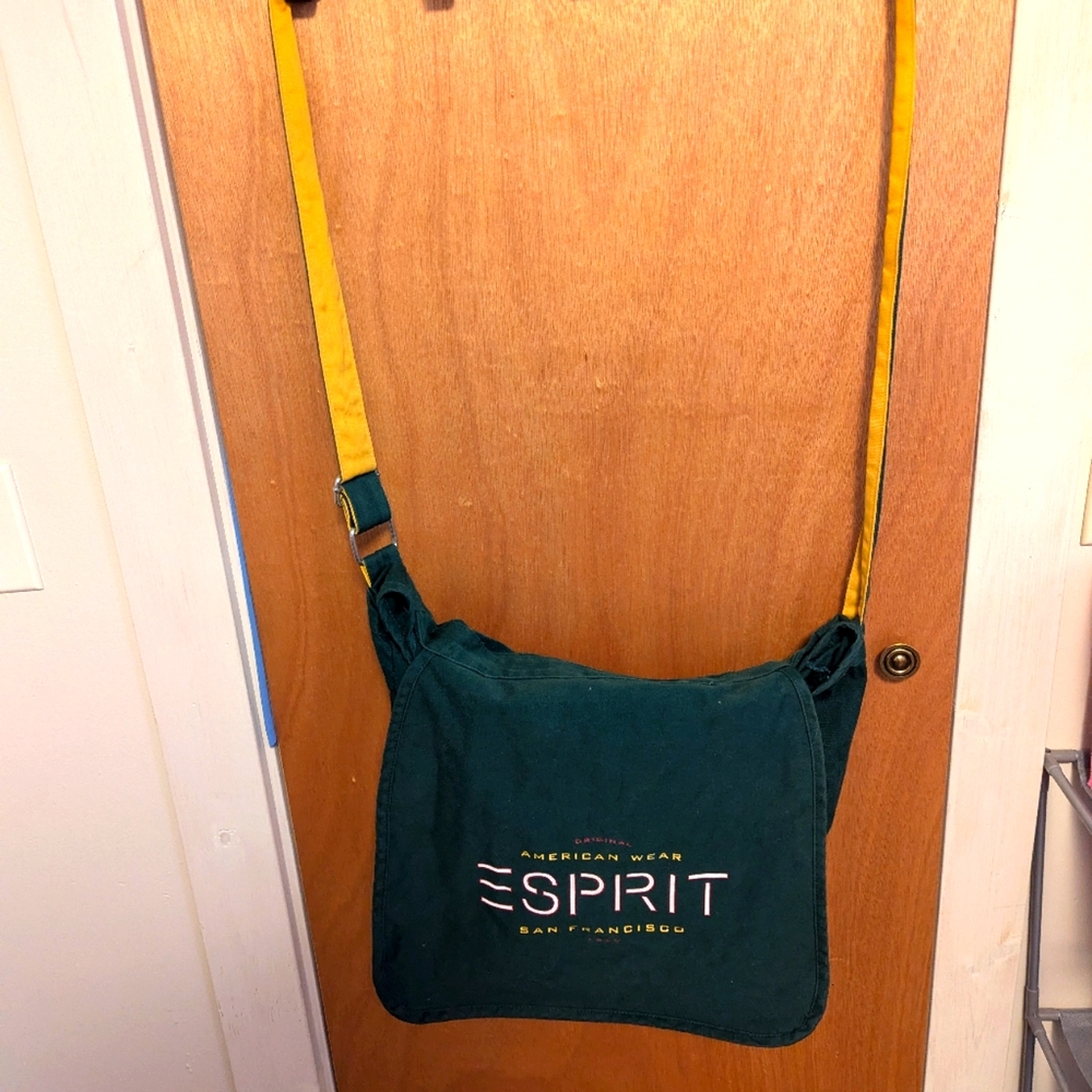 Rare Vintage ESPRIT messenger bag- hunter green *imperfections in photos*